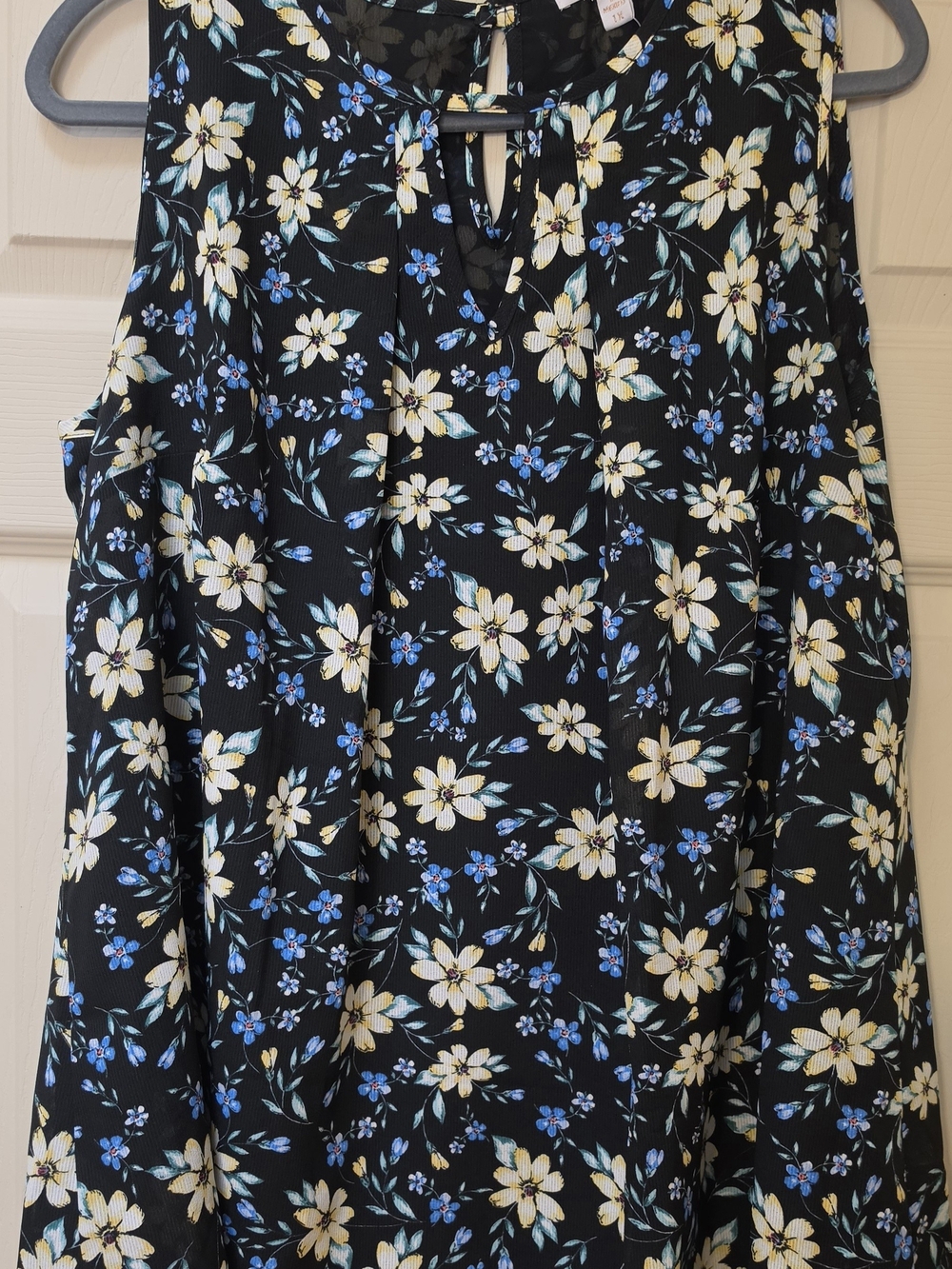 Sleeveless Floral Keyhole Tank Top - Black with Blue & Cream Flowers